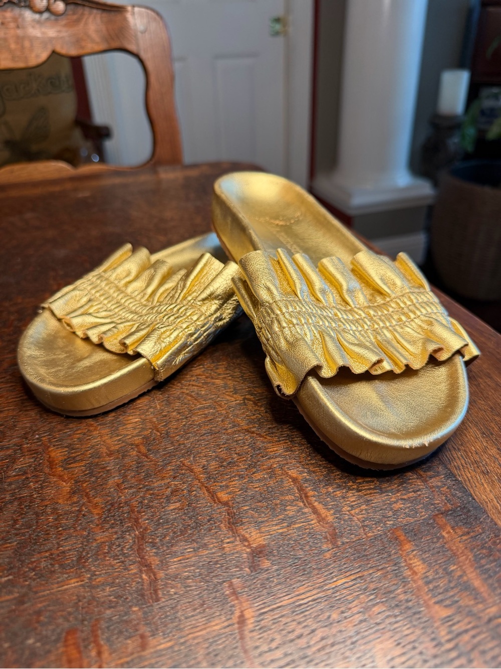 Ulla Johnson Rex Ruffled Slide Sandals Gold Metallic Size 36 Rare